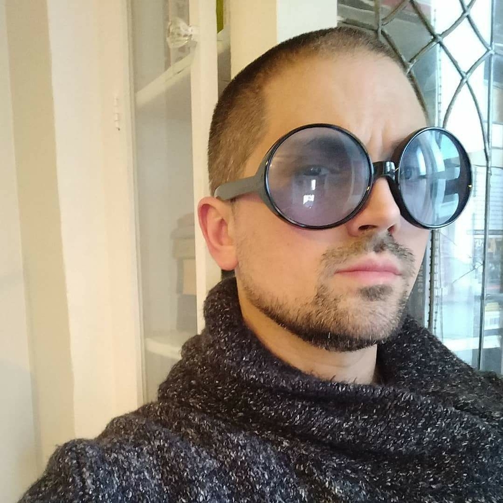 Meet your Posher, Daniel